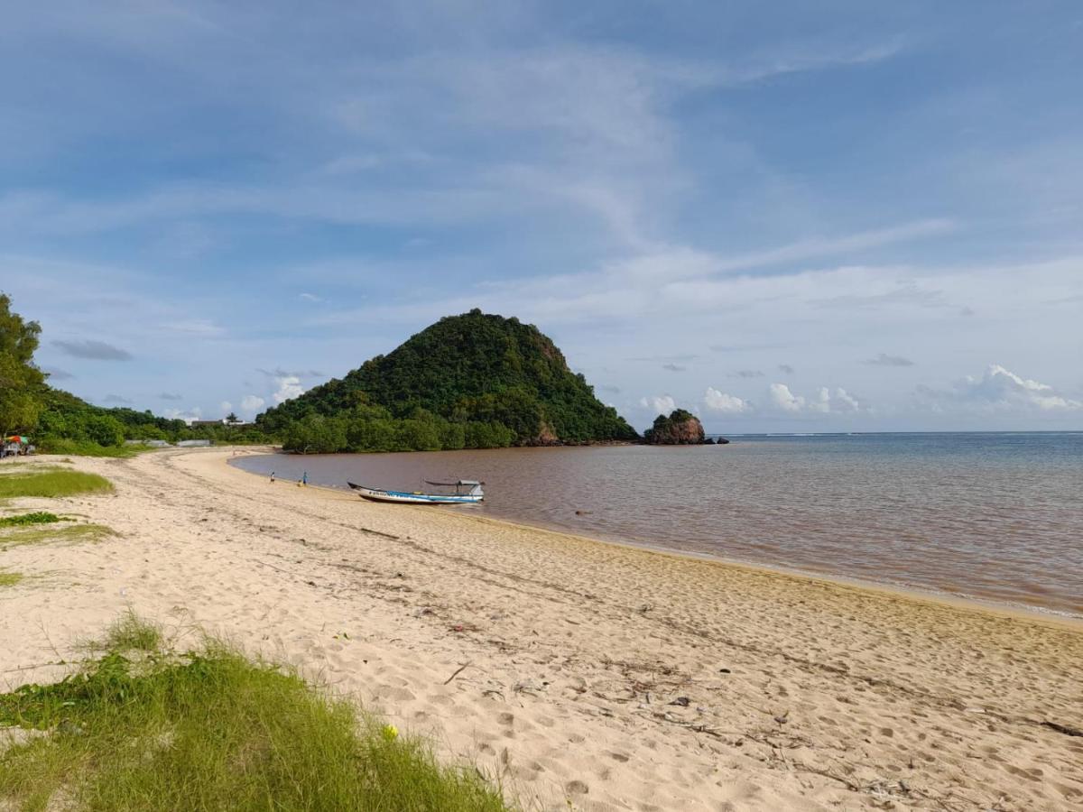 Kuta Paradise Bagian luar foto